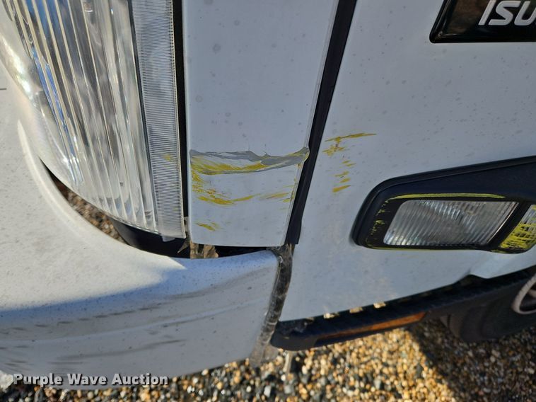 image for item NZ9129 2017 Izuzu NPR  refrigerated truck