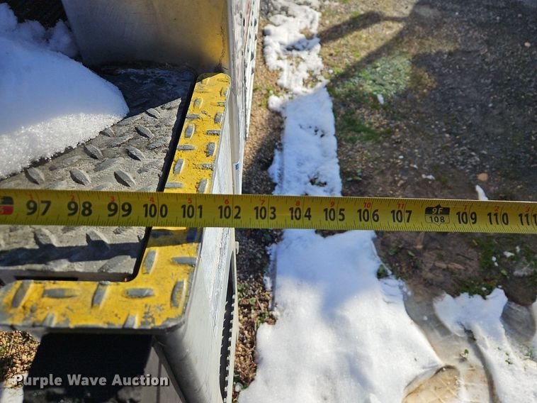 image for item NZ9129 2017 Izuzu NPR  refrigerated truck