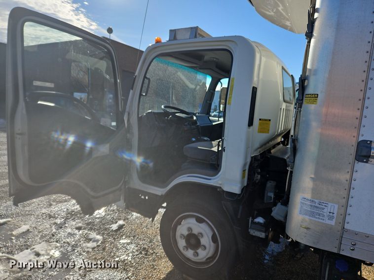 image for item NZ9129 2017 Izuzu NPR  refrigerated truck