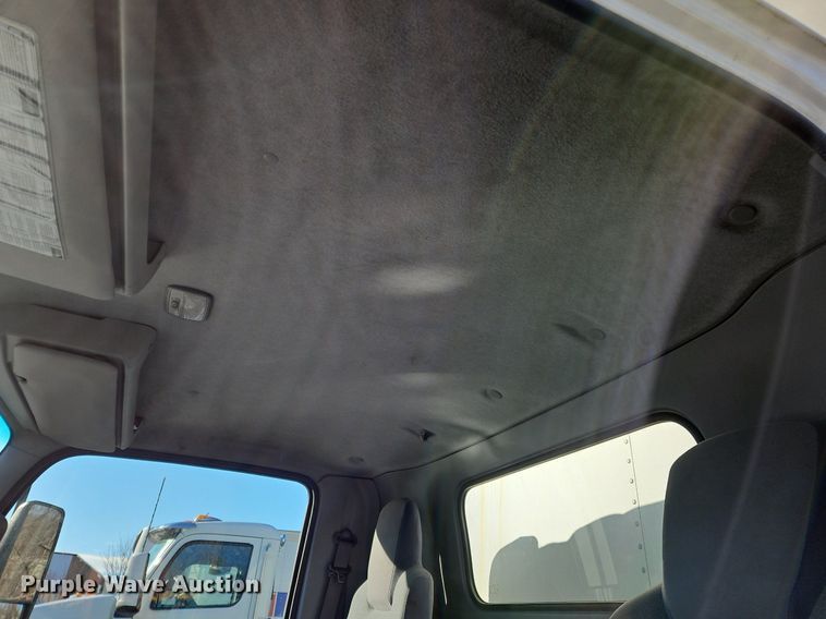 image for item NZ9129 2017 Izuzu NPR  refrigerated truck