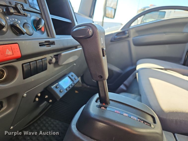 image for item NZ9129 2017 Izuzu NPR  refrigerated truck