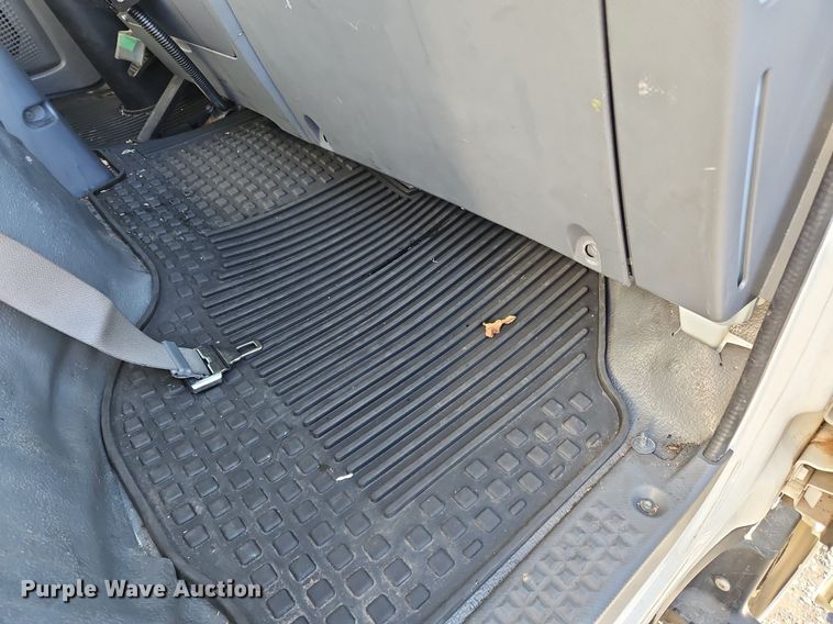 image for item NZ9129 2017 Izuzu NPR  refrigerated truck