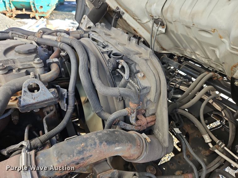 image for item NZ9129 2017 Izuzu NPR  refrigerated truck