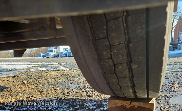 image for item NZ9129 2017 Izuzu NPR  refrigerated truck