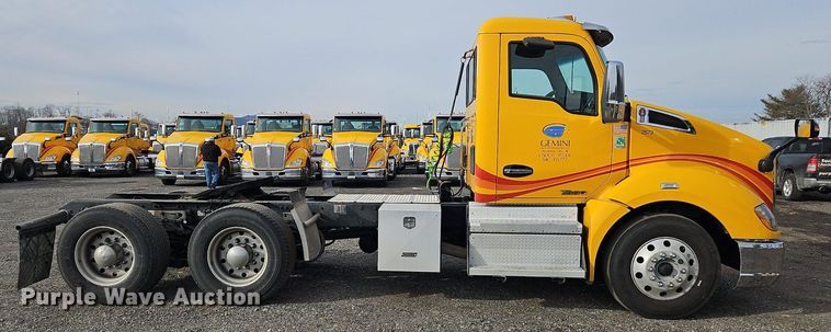 image for item NZ9131 2019 Kenworth  T680 semi truck