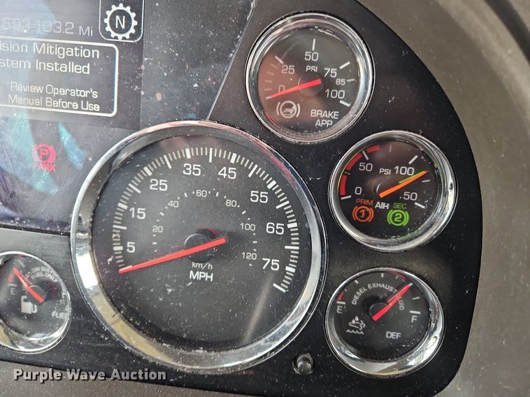 image for item NZ9131 2019 Kenworth  T680 semi truck