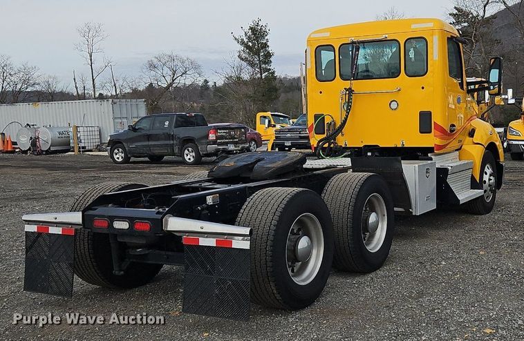 image for item NZ9132 2019 Kenworth  T680  semi truck