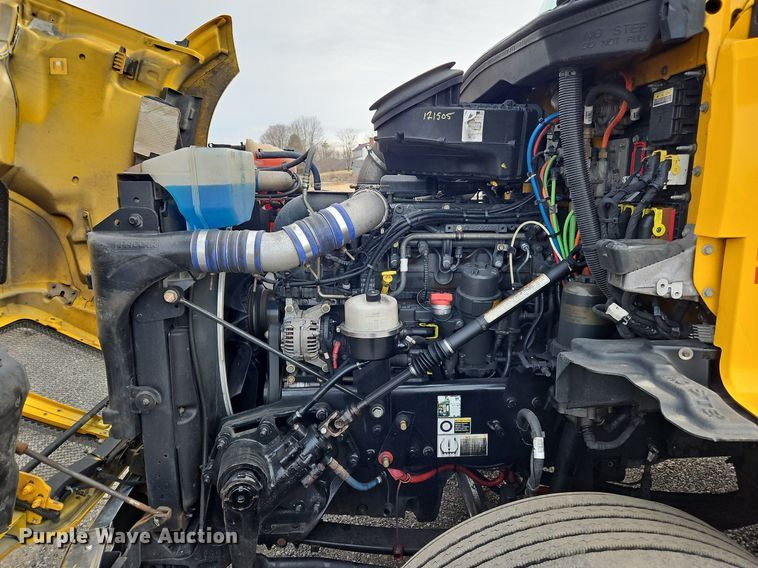 image for item NZ9132 2019 Kenworth  T680  semi truck