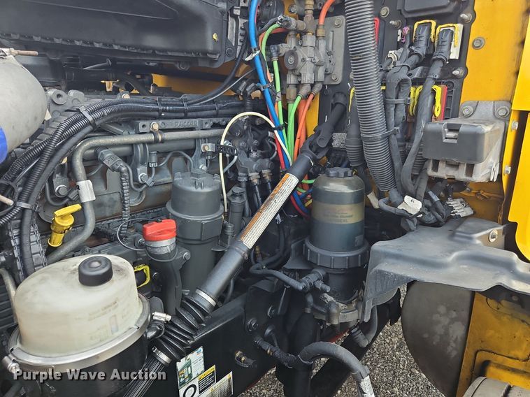 image for item NZ9132 2019 Kenworth  T680  semi truck