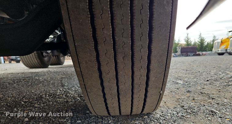 image for item NZ9132 2019 Kenworth  T680  semi truck