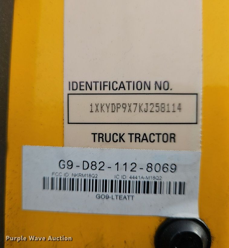 image for item NZ9132 2019 Kenworth  T680  semi truck