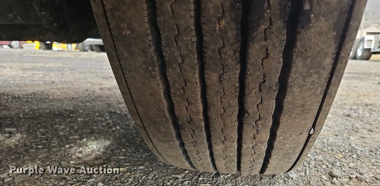 image for item NZ9133 2019 Kenworth  T680 semi truck