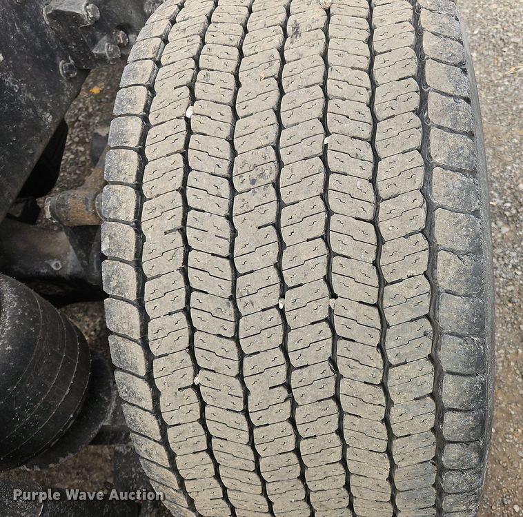 image for item NZ9133 2019 Kenworth  T680 semi truck