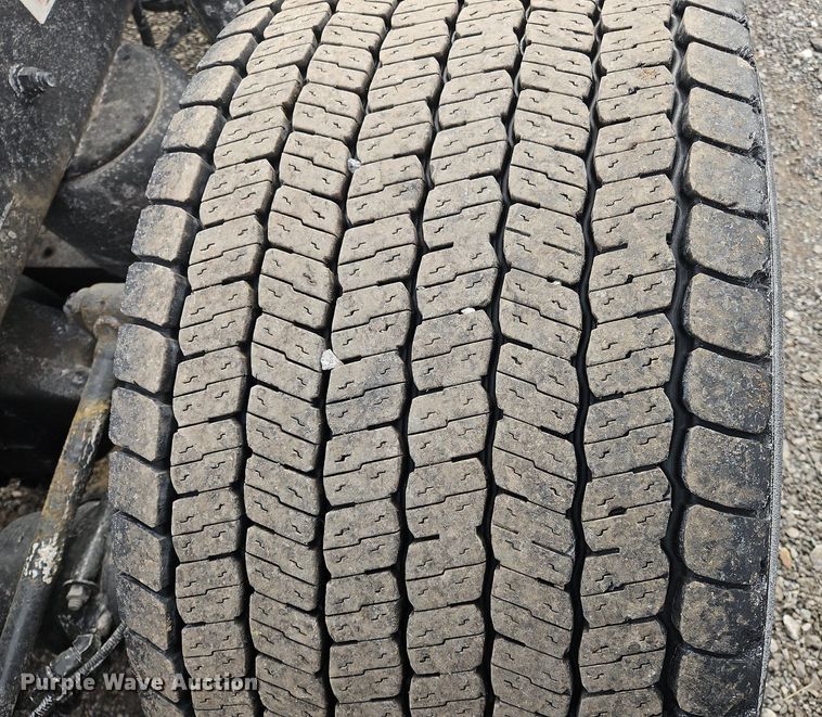 image for item NZ9133 2019 Kenworth  T680 semi truck