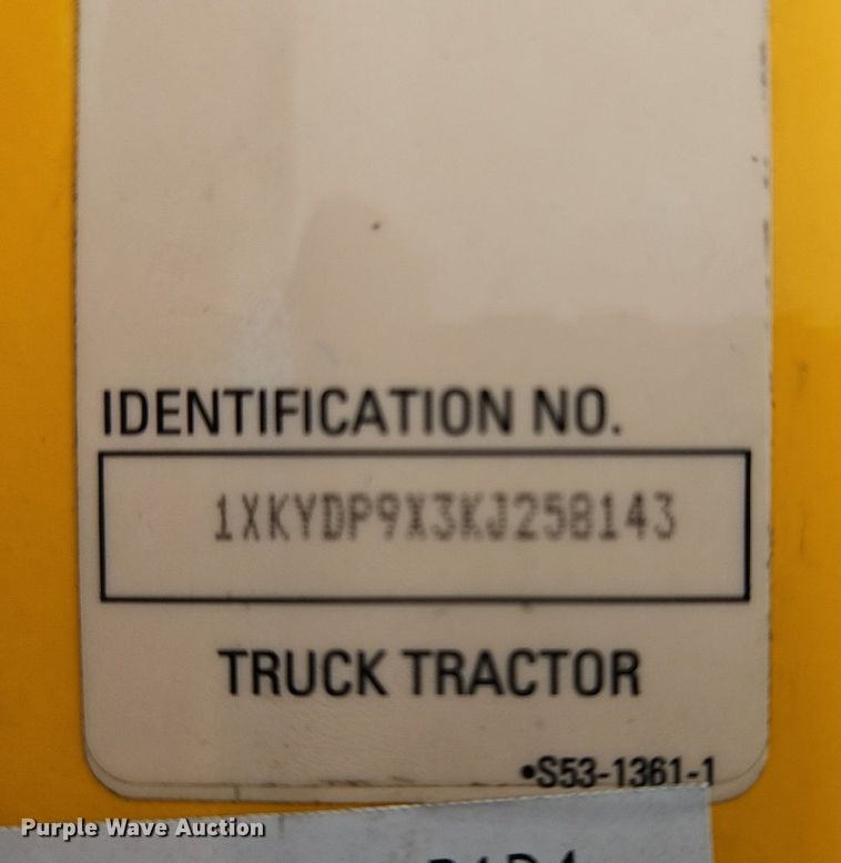 image for item NZ9133 2019 Kenworth  T680 semi truck