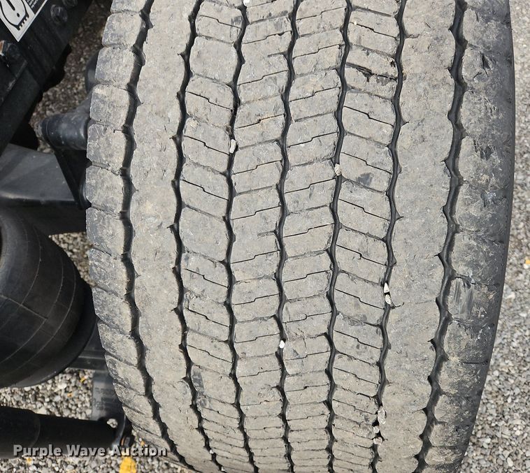 image for item NZ9135 2019 Kenworth  T680 semi truck