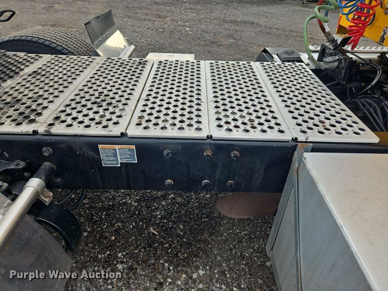 image for item NZ9137 2020 Kenworth  T680 semi truck