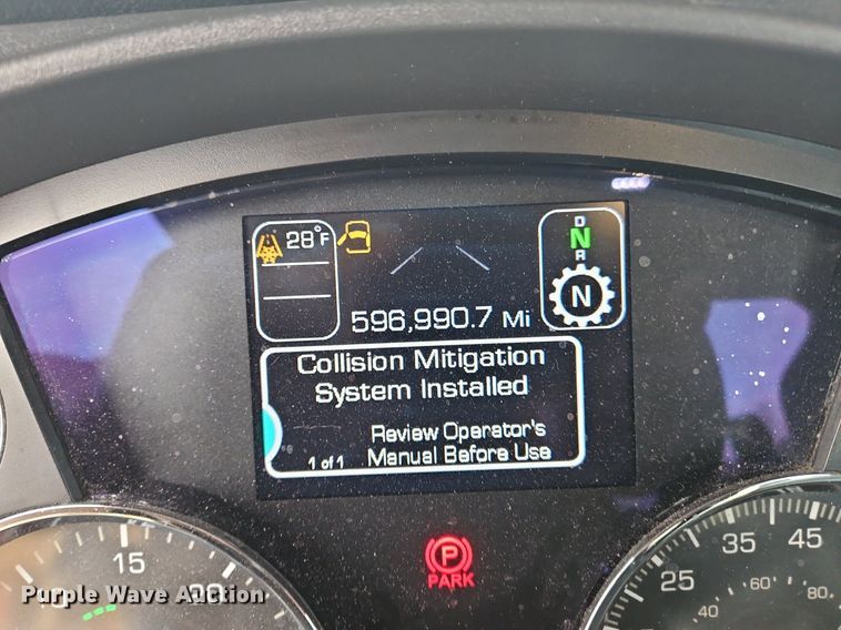 image for item NZ9137 2020 Kenworth  T680 semi truck