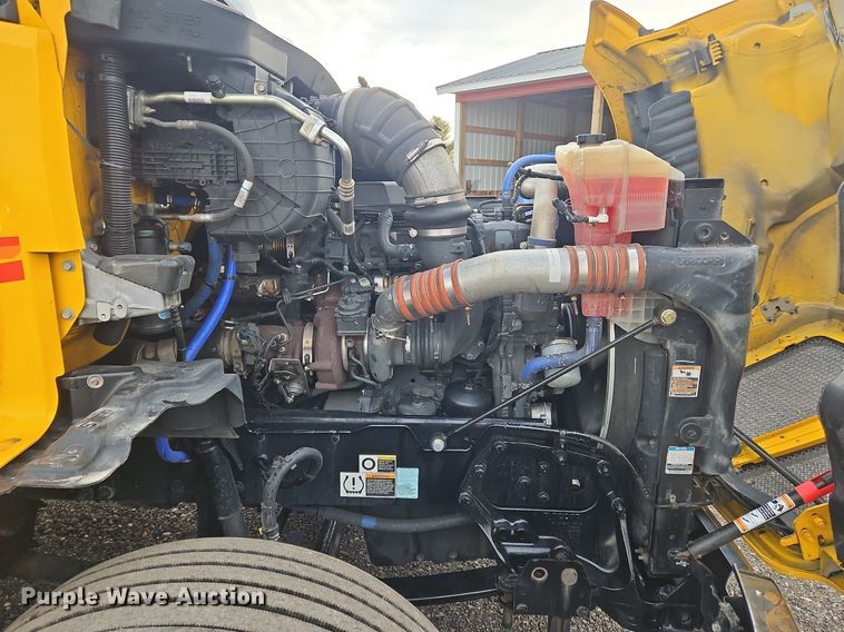 image for item NZ9137 2020 Kenworth  T680 semi truck