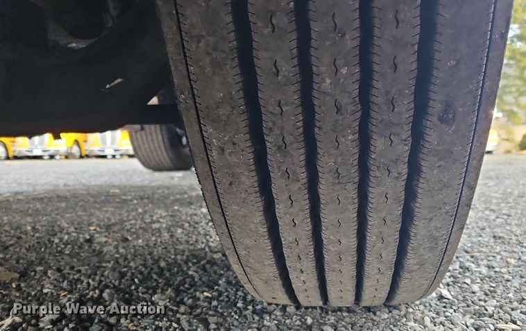 image for item NZ9137 2020 Kenworth  T680 semi truck