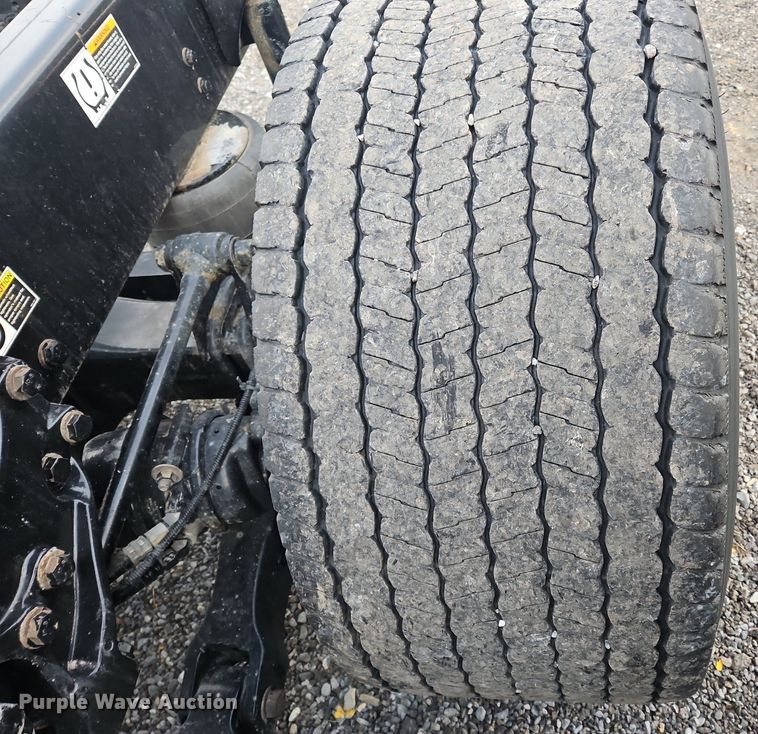 image for item NZ9137 2020 Kenworth  T680 semi truck