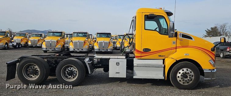 image for item NZ9138 2019 Kenworth T680 semi truck