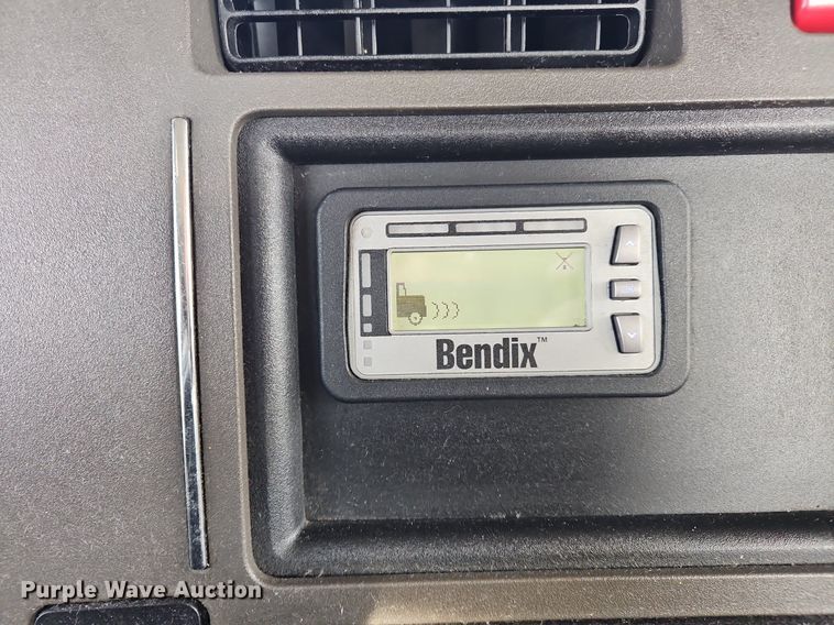 image for item NZ9138 2019 Kenworth T680 semi truck