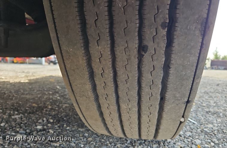 image for item NZ9138 2019 Kenworth T680 semi truck