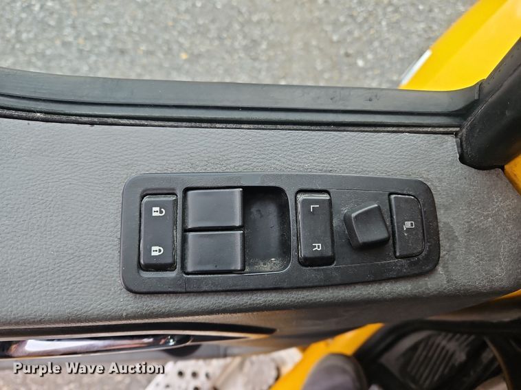 image for item NZ9139 2020 Kenworth T680 semi truck