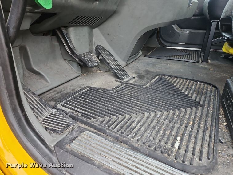 image for item NZ9139 2020 Kenworth T680 semi truck