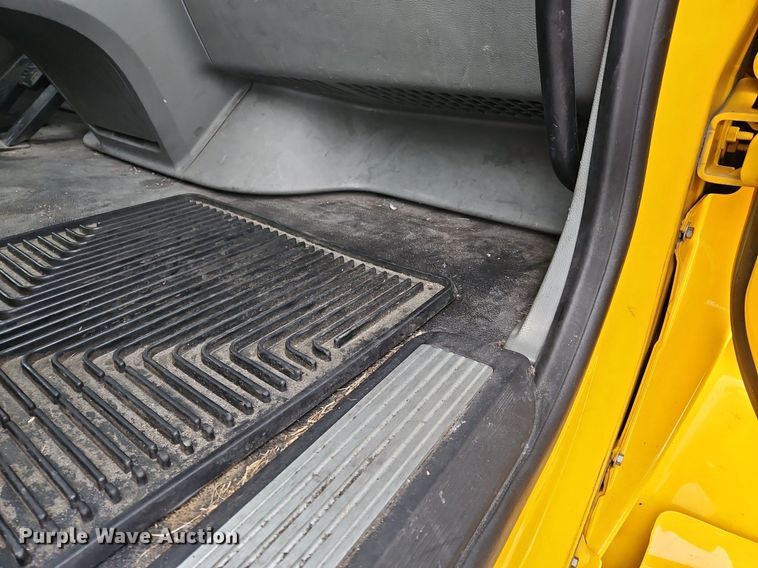 image for item NZ9139 2020 Kenworth T680 semi truck