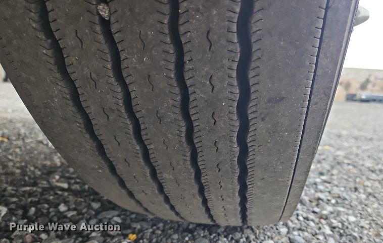 image for item NZ9139 2020 Kenworth T680 semi truck