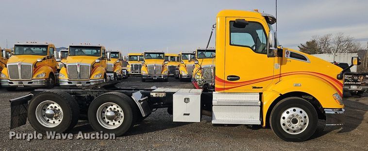 image for item NZ9140 2019 Kenworth T680 semi truck
