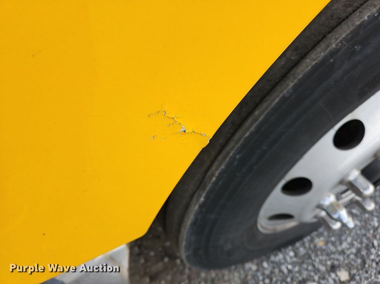 image for item NZ9141 2019 Kenworth T680 semi truck