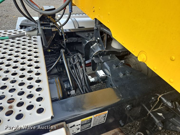 image for item NZ9141 2019 Kenworth T680 semi truck