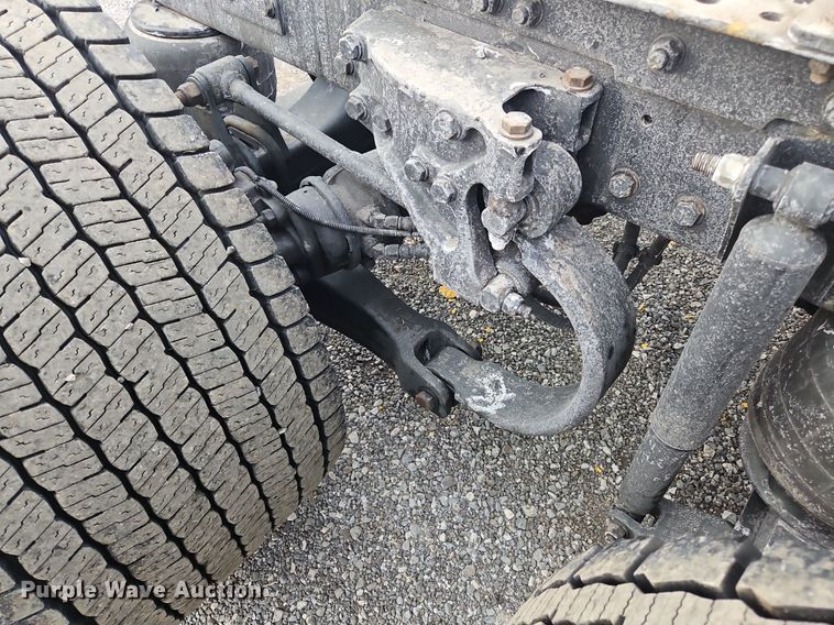 image for item NZ9142 2019 Kenworth  T680 semi truck