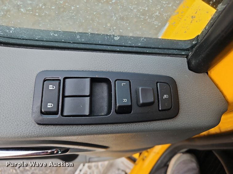 image for item NZ9142 2019 Kenworth  T680 semi truck