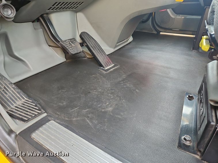 image for item NZ9143 2020 Kenworth T680 semi truck