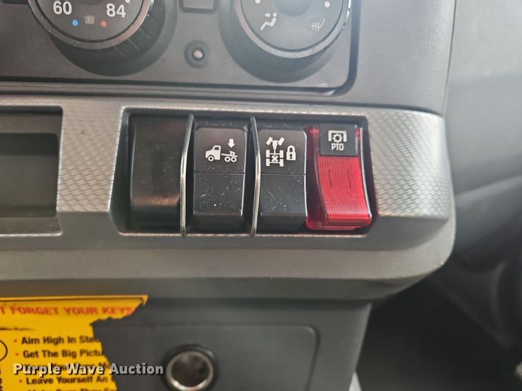 image for item NZ9143 2020 Kenworth T680 semi truck