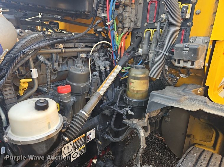 image for item NZ9143 2020 Kenworth T680 semi truck