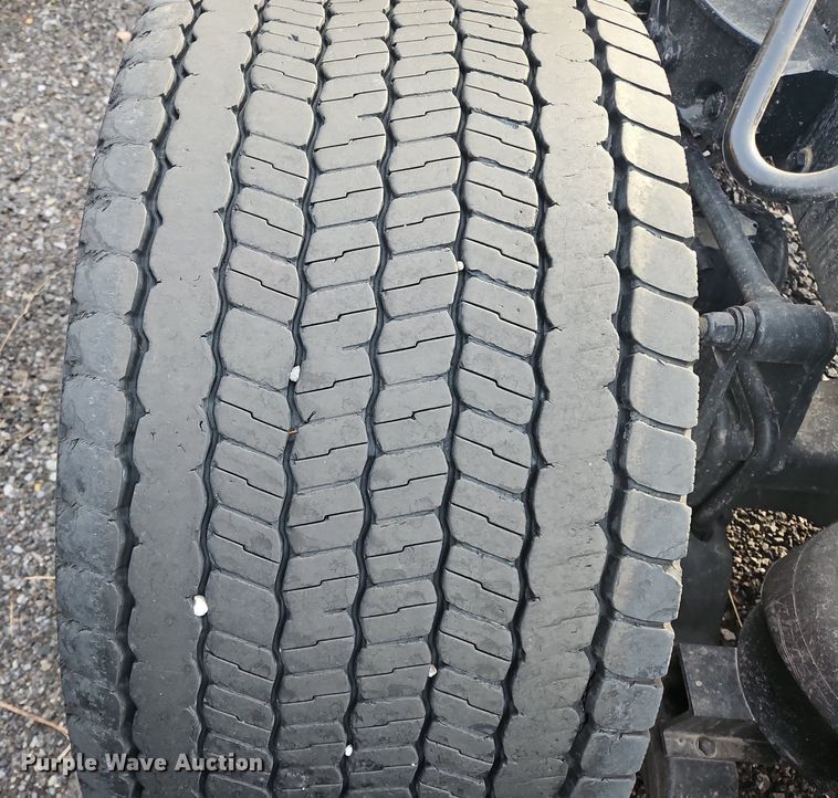 image for item NZ9143 2020 Kenworth T680 semi truck