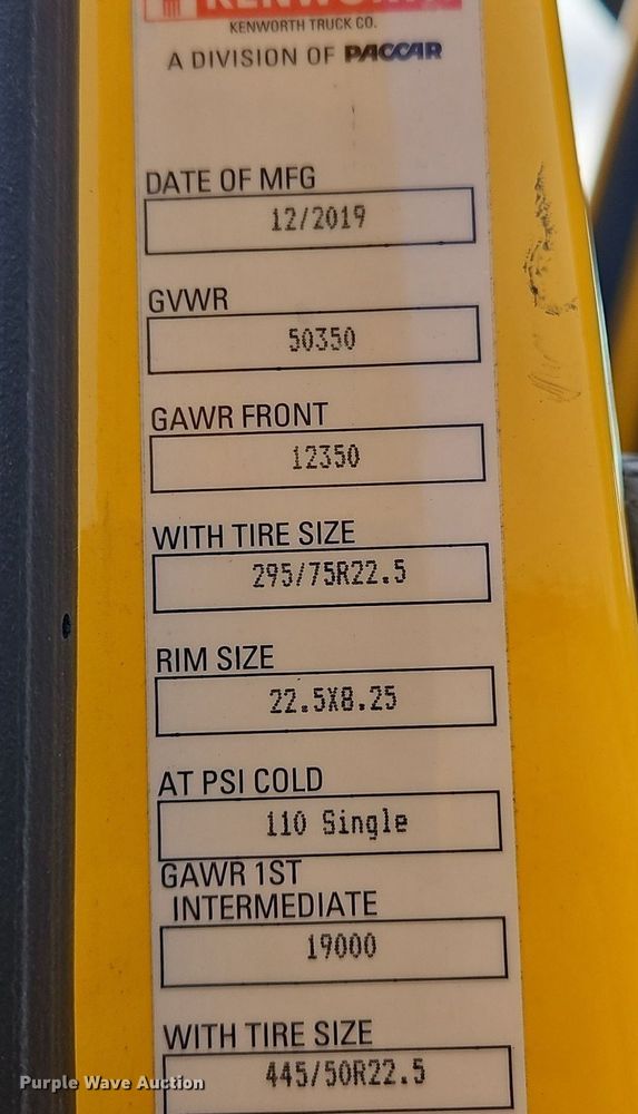 image for item NZ9143 2020 Kenworth T680 semi truck