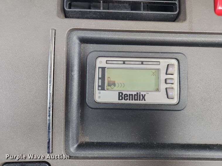 image for item NZ9144 2019 Kenworth T680 semi truck