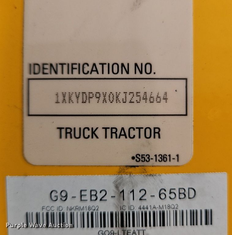 image for item NZ9144 2019 Kenworth T680 semi truck