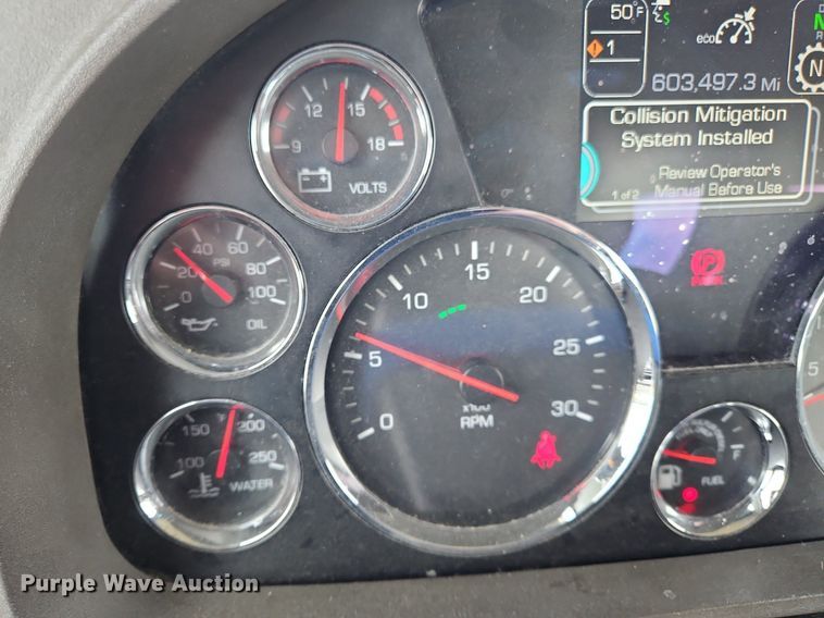 image for item NZ9145 2019 Kenworth T680 semi truck