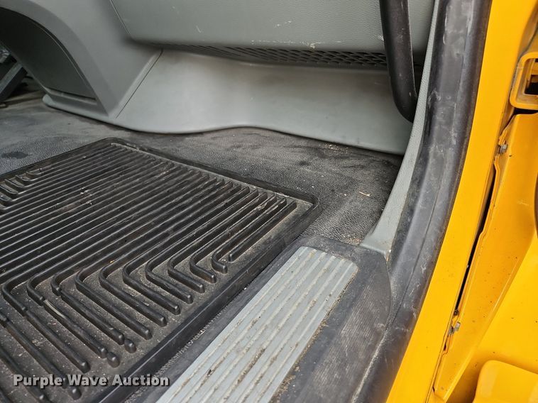 image for item NZ9145 2019 Kenworth T680 semi truck