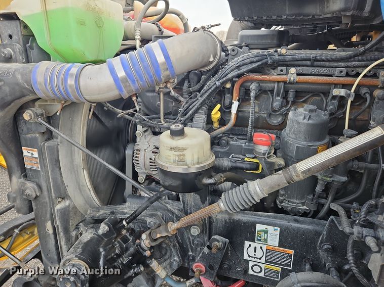 image for item NZ9145 2019 Kenworth T680 semi truck