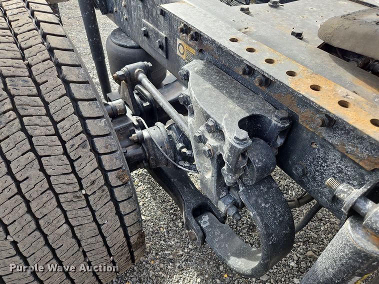 image for item NZ9146 2019 Kenworth  T680 semi truck