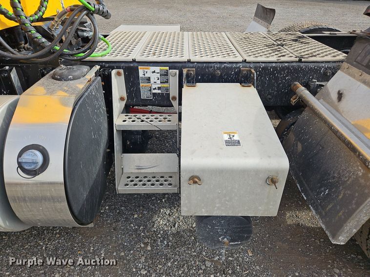 image for item NZ9146 2019 Kenworth  T680 semi truck