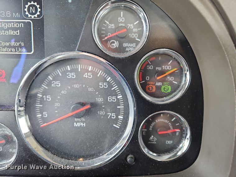 image for item NZ9146 2019 Kenworth  T680 semi truck